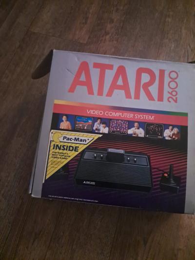 Atari 2600 with 6 games - Thumbnail 2