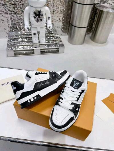 Looking for bulk buyers for shoes Contac