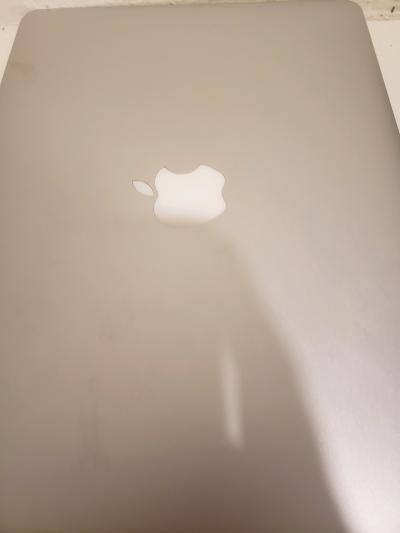apple Mab book Air its all work just charger - Thumbnail 2