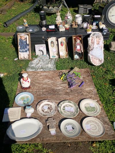 YARD SALE TOMORROW MORNING WEDNESDAY OCTOBER 21 - Thumbnail 2