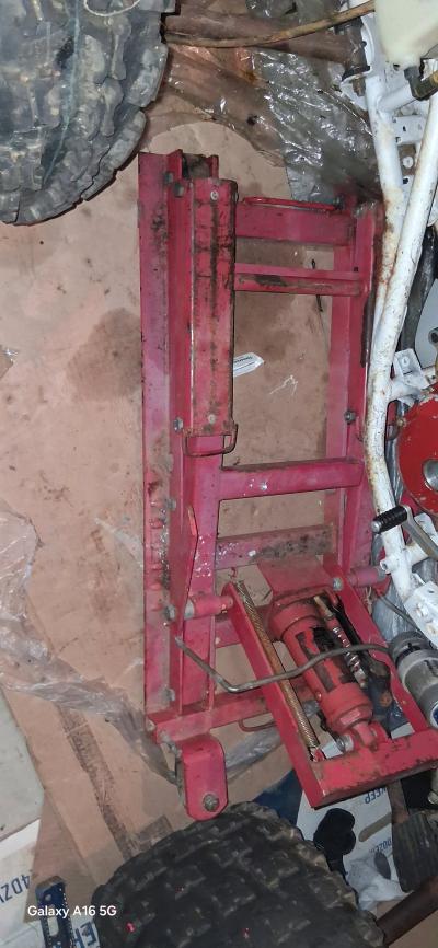 atv floor jack