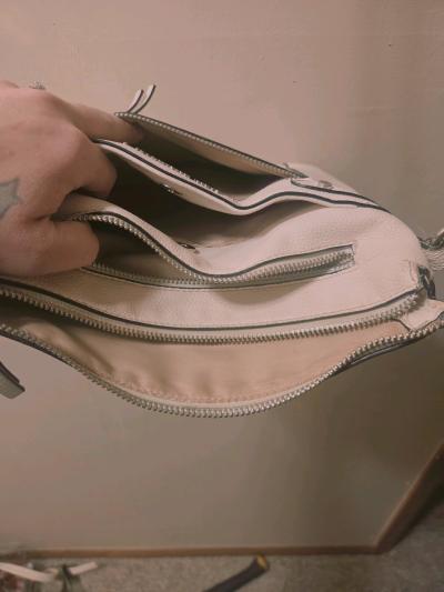 Dana Buchman cross body hand bag - Thumbnail 3