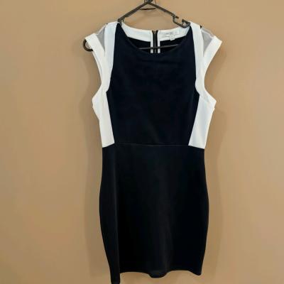Best black and white sleeveless dress