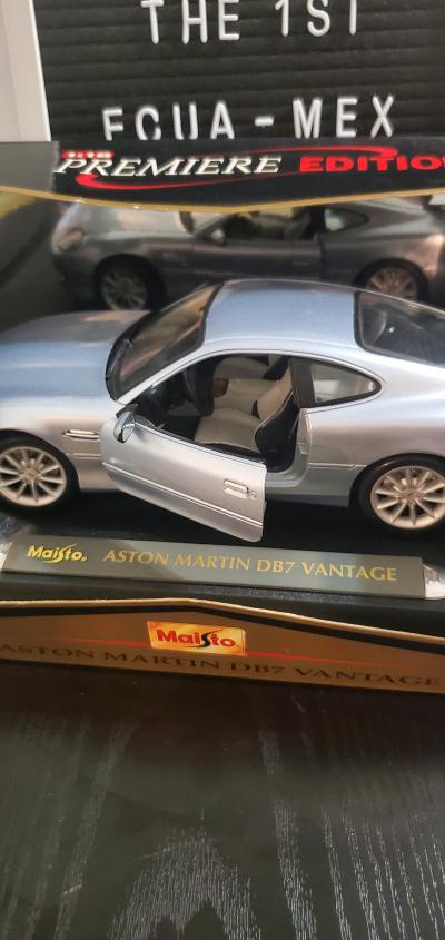 scale Aston Martin DB7 Vantage diecast model car made by Mai - Thumbnail 5