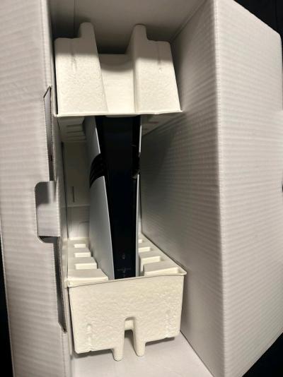 PLAYSTATION CONSOLE 5