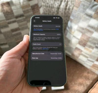 Apple iPhone 17 unlocked - Thumbnail 3