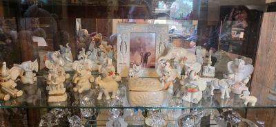 Collection of Elephants - Thumbnail 4