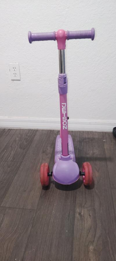 Toddlers Kids Jetson Scooter