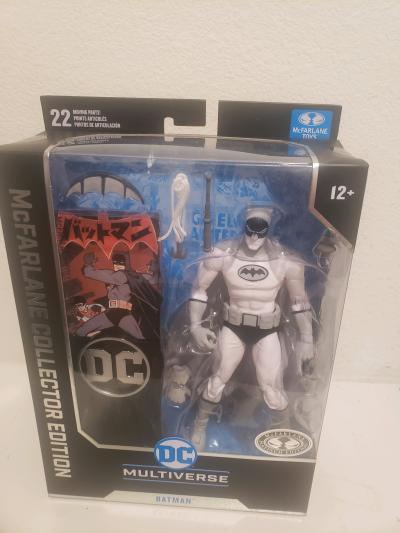 Dc multiverse mcfarlane collector tion Batman