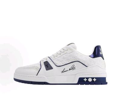 Looking for bulk buyers for shoes Contac - Thumbnail 2