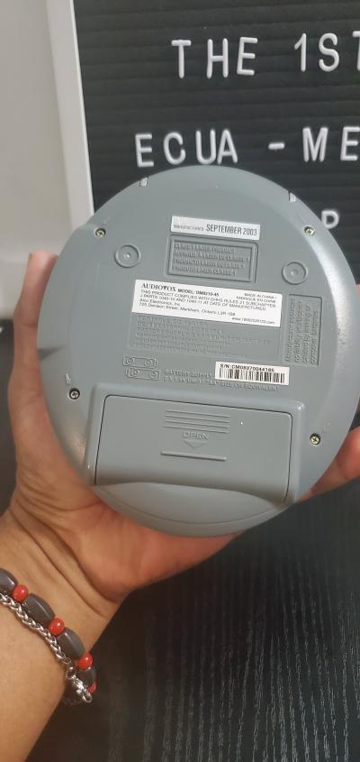 Audiovox DM821045 Portable CD Player - Thumbnail 3