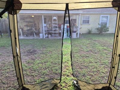 nice Used Outdoor Clam tent - Thumbnail 3