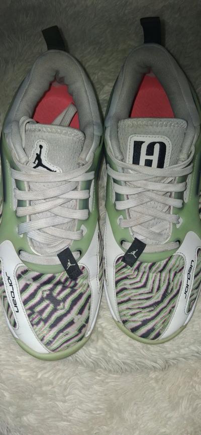 Air Jordan Wmns Jordan Heir Showstopper Style Code FZ2471100 - Thumbnail 4