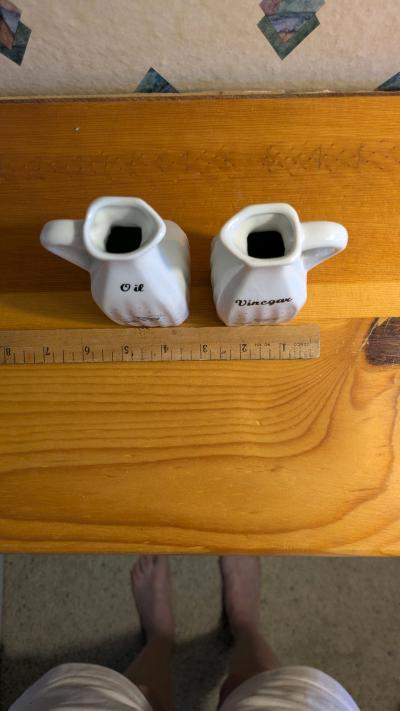 Ceramic White Oil  Vinegar Set 2 Bottles w Handle Pour Spout - Thumbnail 6