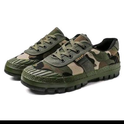 Fashionable Camo Hiking Sneaker Shoes Size 10 US k