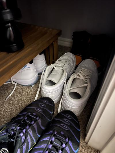 computer and  shirts and shoes and charger - Thumbnail 6