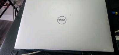 will accept trades for handhelds Dell XPS 15 9510  FHD  i7 - Thumbnail 2