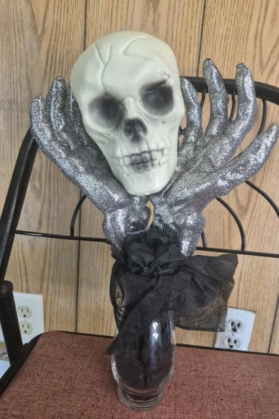 Hand made Halloween Decor Center pieces wreaths and more - Thumbnail 4
