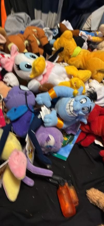 plush toys from Disney world with tags - Thumbnail 5