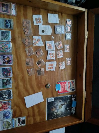 selling case and a bunch of rare stuff including pokmon - Thumbnail 5