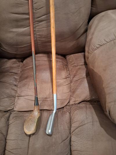 Antique old Spaulding wooden shaft putter an old wooden also
