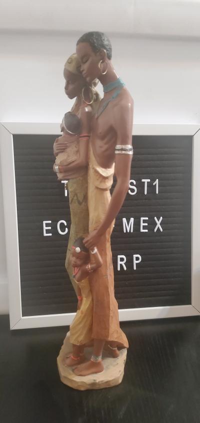 African Family Decorative Figurine - Thumbnail 2