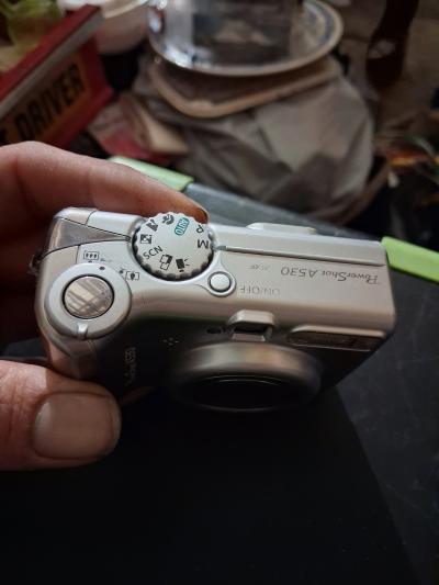 Canon digital camera 35 mm powers hot a530 - Thumbnail 3
