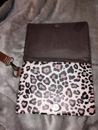 Louis Vuitton leopard print wristlet clutch - Thumbnail 3