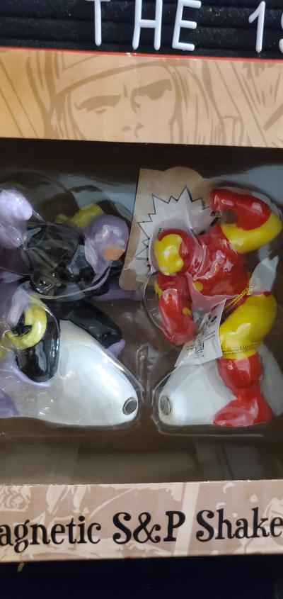 Marvel Iron Man vs Whiplash Salt  Pepper Shakers - Thumbnail 2