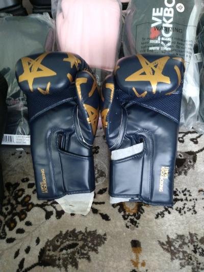 BRAND NEW Century ILKB 16oz18oz20ozBoxing Gloves FREE WRAPS - Thumbnail 8