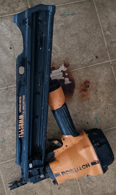 nail gun - Thumbnail 2